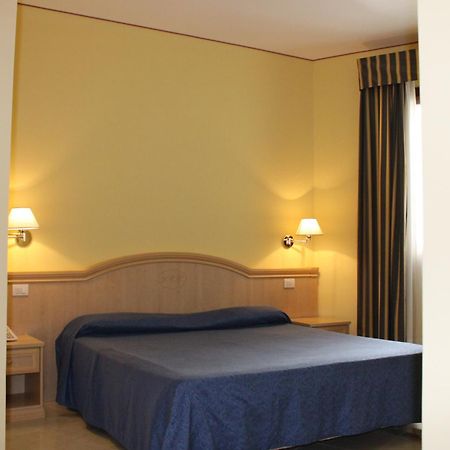 Yacht Marina Hotel Pantelleria Exteriör bild