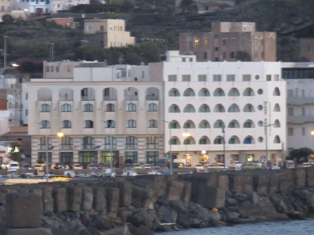 Yacht Marina Hotel Pantelleria Exteriör bild